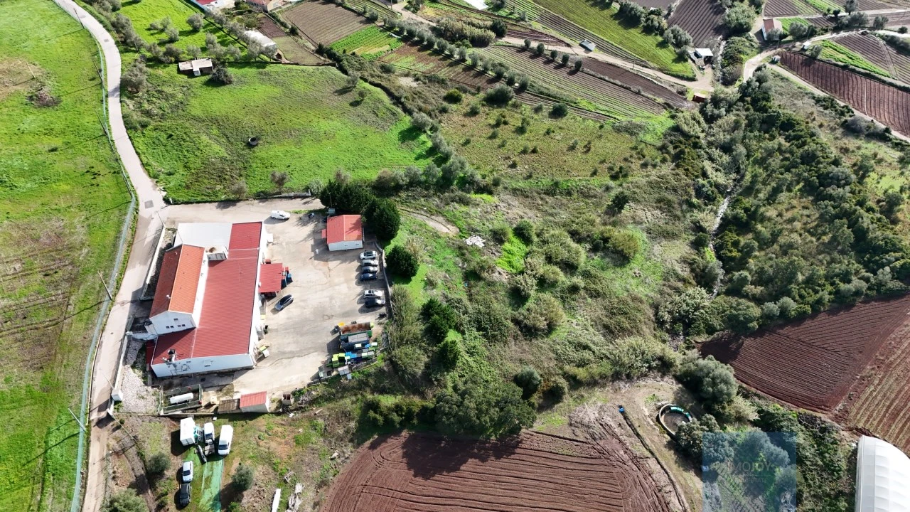 Armazém para Venda em Loures Foto 1