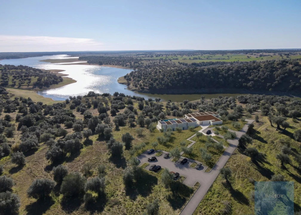 Prédio para Venda em Torrão Foto 2