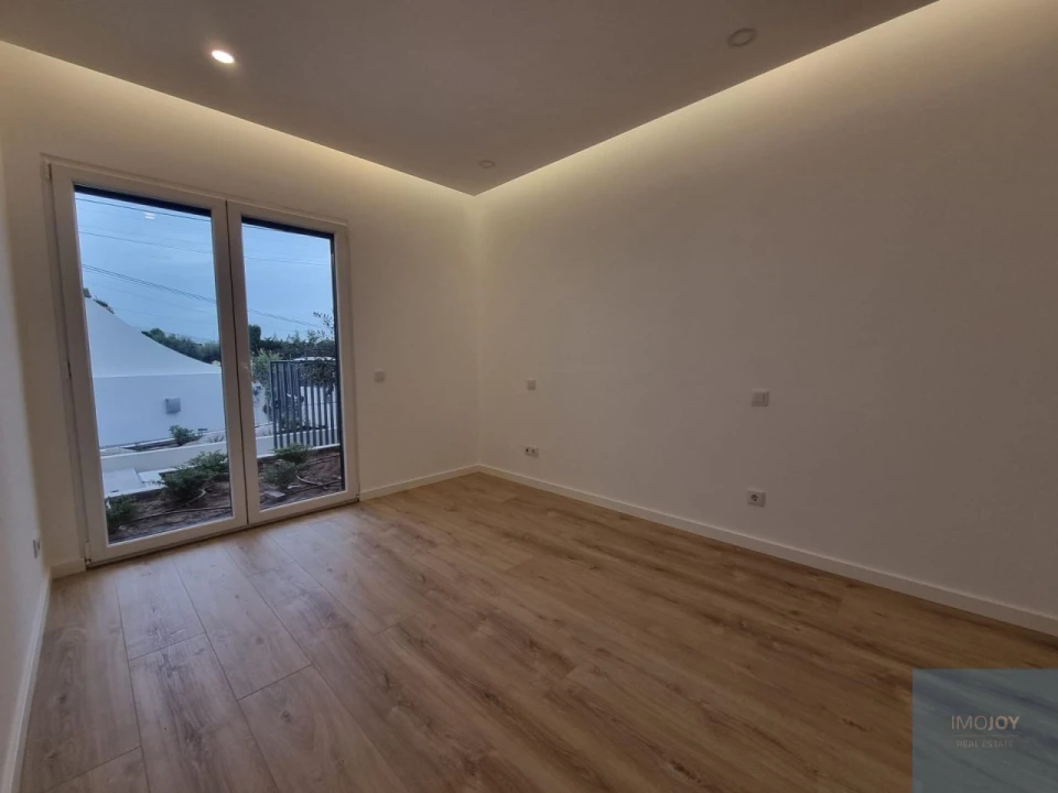 Moradia T3 para Venda em São Domingos de Rana Foto 14