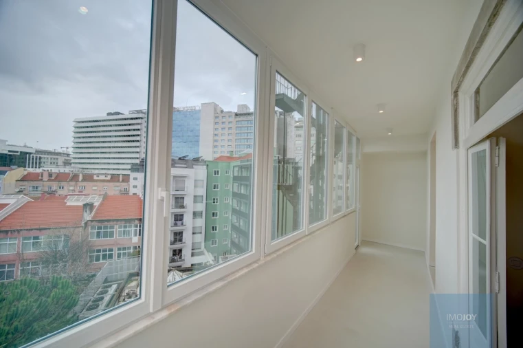 Escritório para Arrendamento em Santo António Foto 13