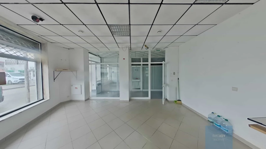 Loja para Arrendamento em Samouco Foto 2