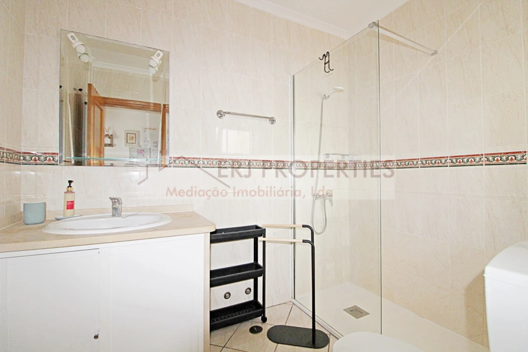 Apartamento T2 para Arrendamento férias em Altura Foto 13