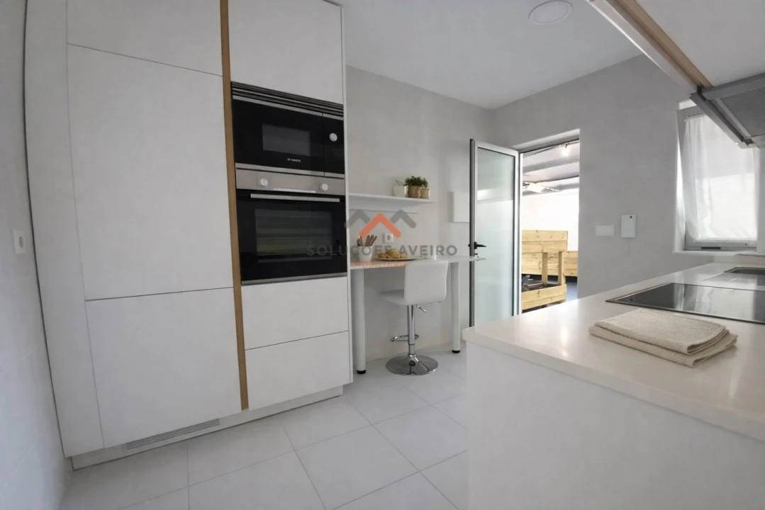 Apartamento T2 para Venda em Esgueira Foto 1