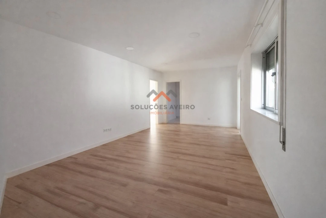 Apartamento T2 para Venda em Esgueira Foto 6