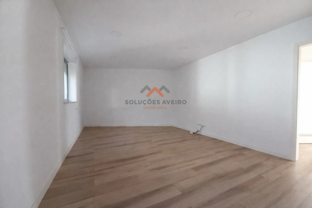 Apartamento T2 para Venda em Esgueira Foto 7