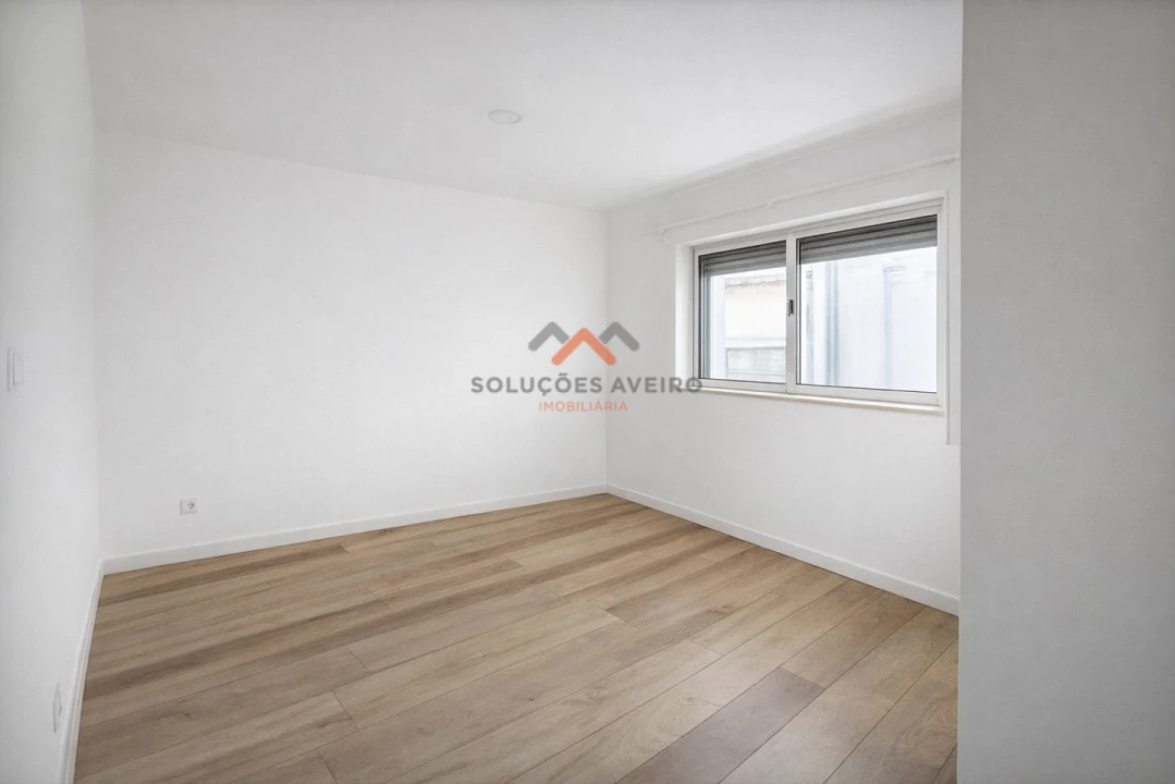 Apartamento T2 para Venda em Esgueira Foto 14