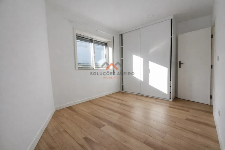 Apartamento T2 para Venda em Esgueira Foto 11
