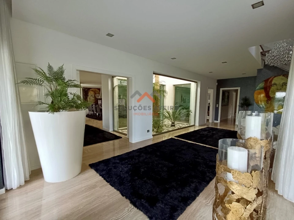 Moradia T5 para Venda em Oliveira do Bairro Foto 11