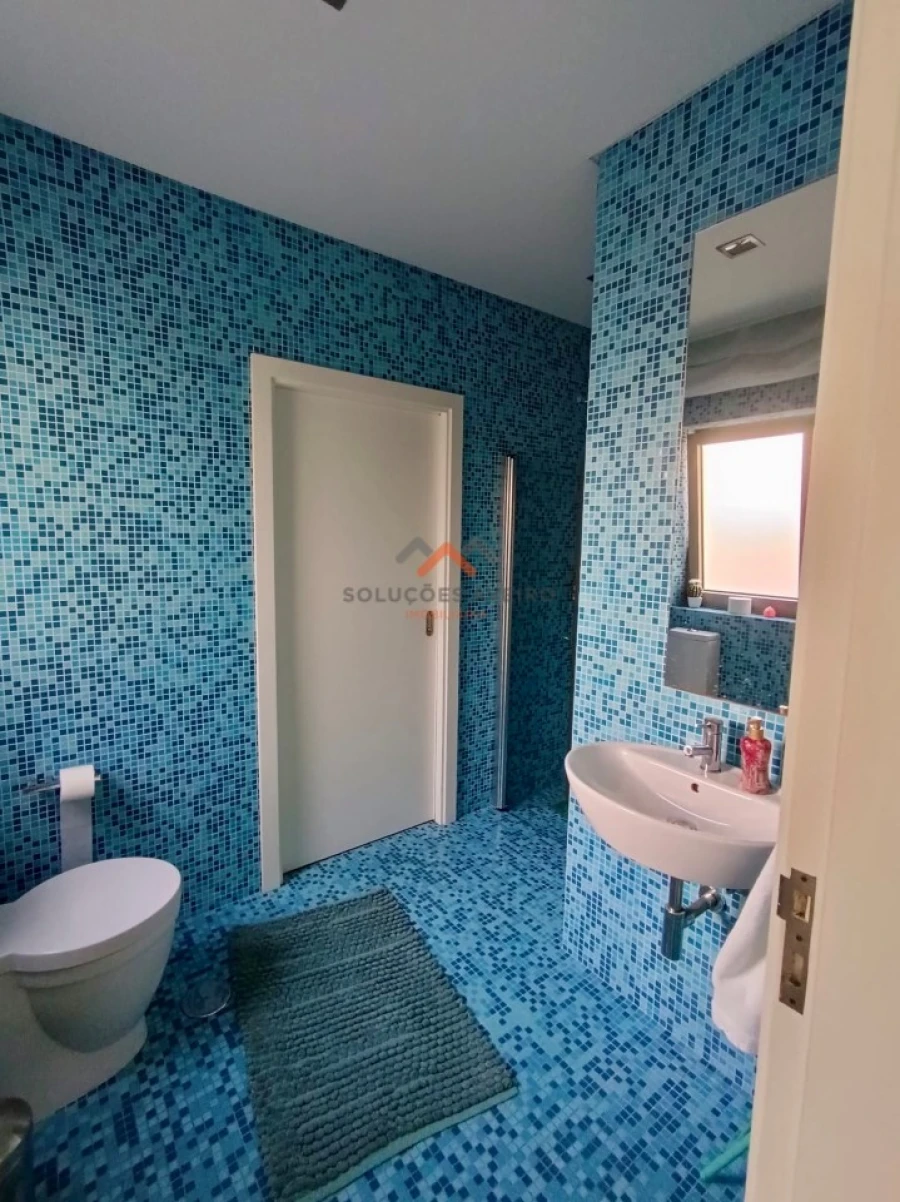 Moradia T5 para Venda em Oliveira do Bairro Foto 45