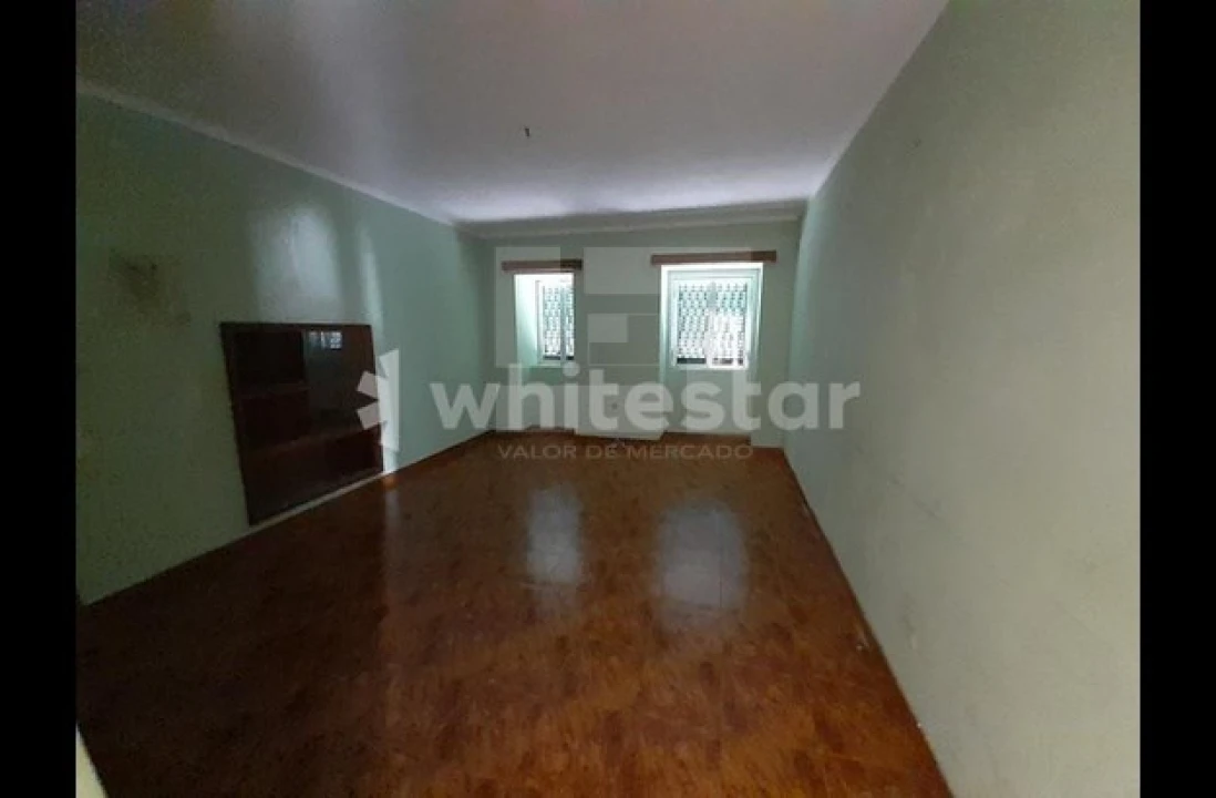 Moradia T2 para Venda em Canas de Senhorim Foto 10