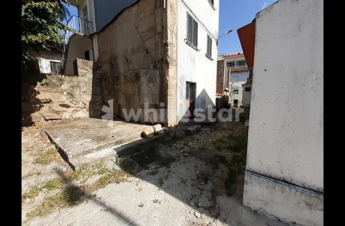 Moradia T2 para Venda em Canas de Senhorim Foto 16