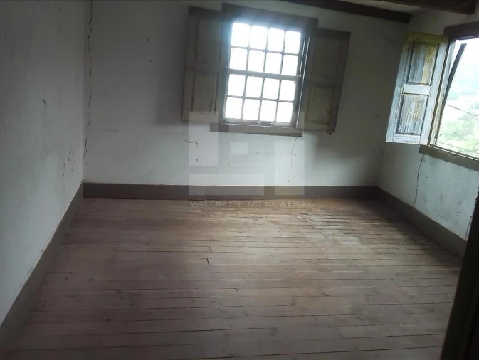 Moradia T2 para Venda em Tarouca e Dálvares Foto 11