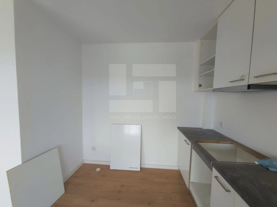 Apartamento T3 para Venda em Oliveira de Frades, Souto de Lafões e Sejães Foto 5