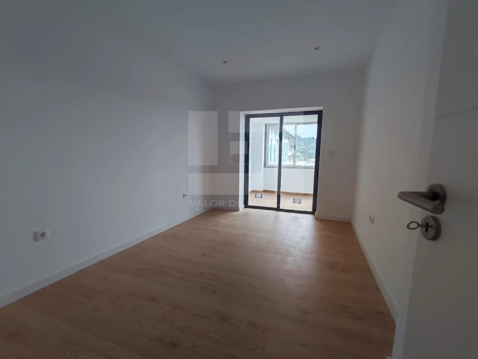 Apartamento T3 para Venda em Oliveira de Frades, Souto de Lafões e Sejães Foto 9