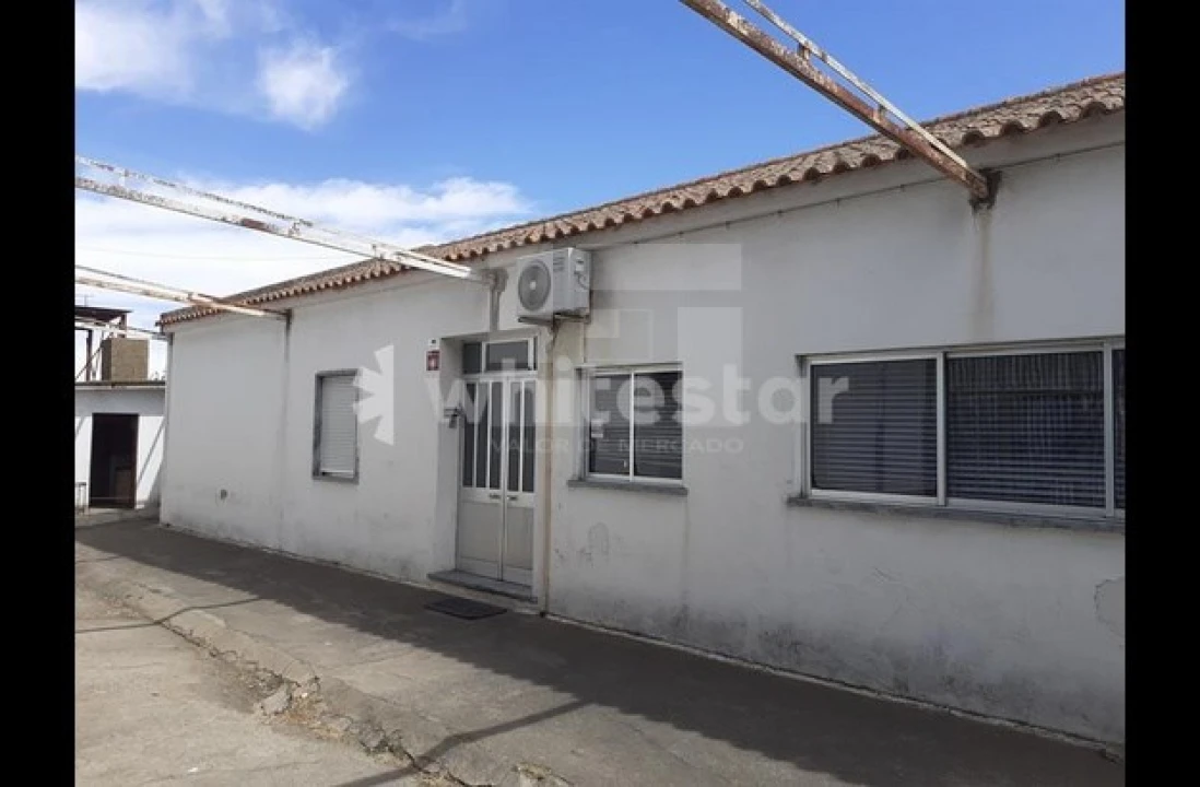 Escritório para Venda em Santa Clara de Louredo Foto 9