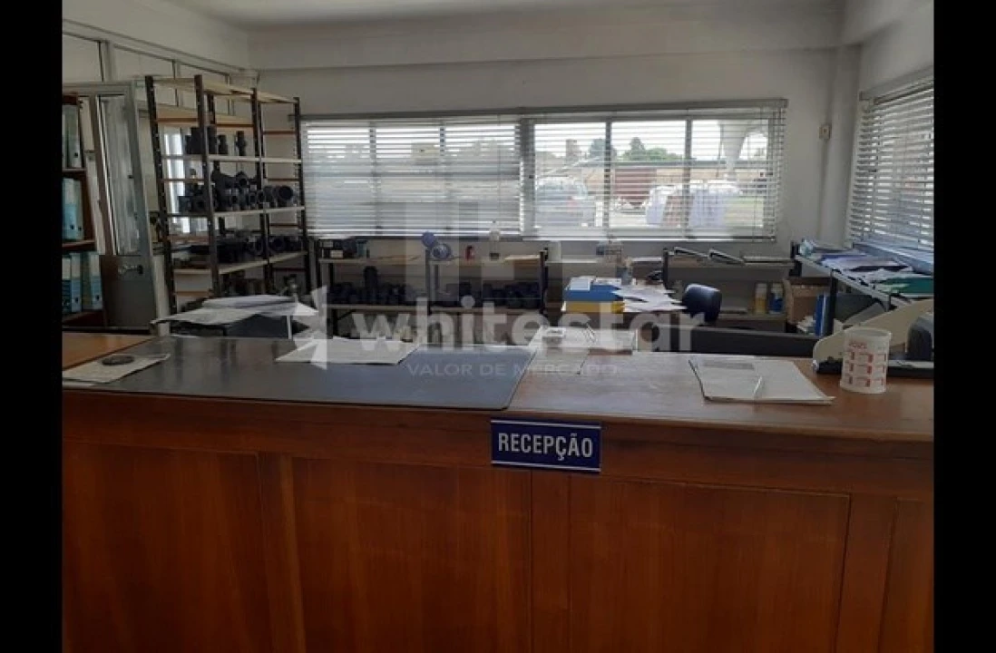 Escritório para Venda em Santa Clara de Louredo Foto 13