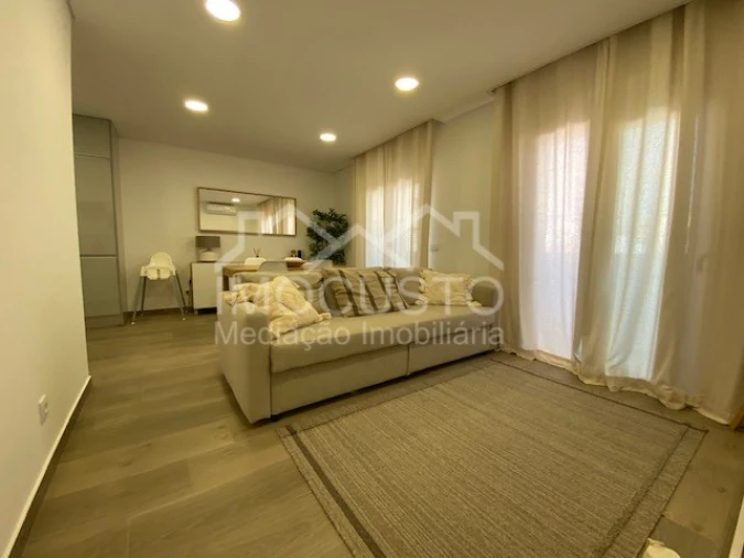 Apartamento T1 para Arrendamento férias em Monte Gordo Foto 2