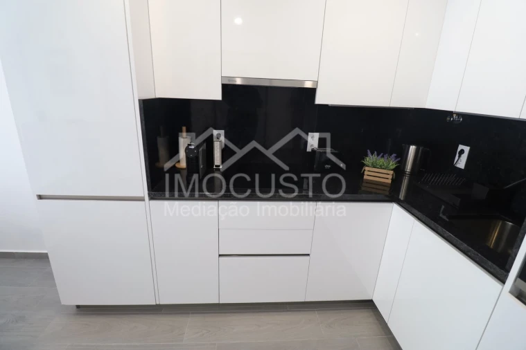 Apartamento T2 para Arrendamento férias em Monte Gordo Foto 2