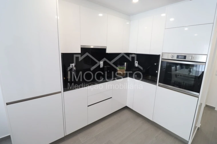 Apartamento T2 para Arrendamento férias em Monte Gordo Foto 3