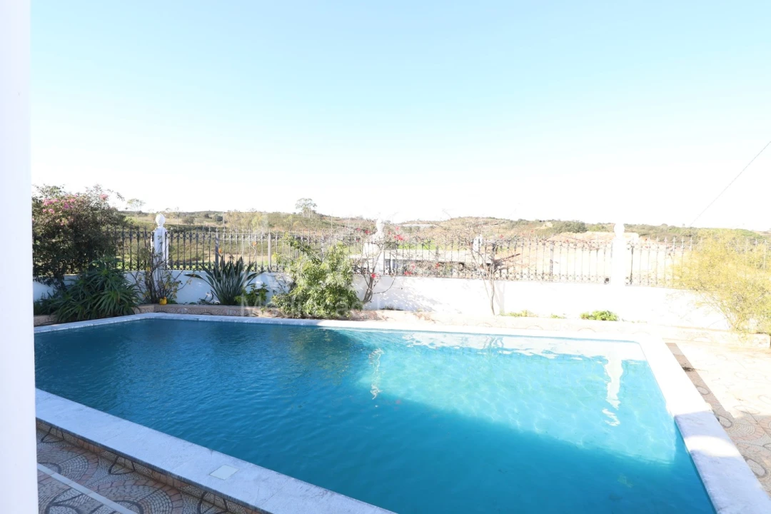 Quinta T3 para Venda em Odeleite Foto 19