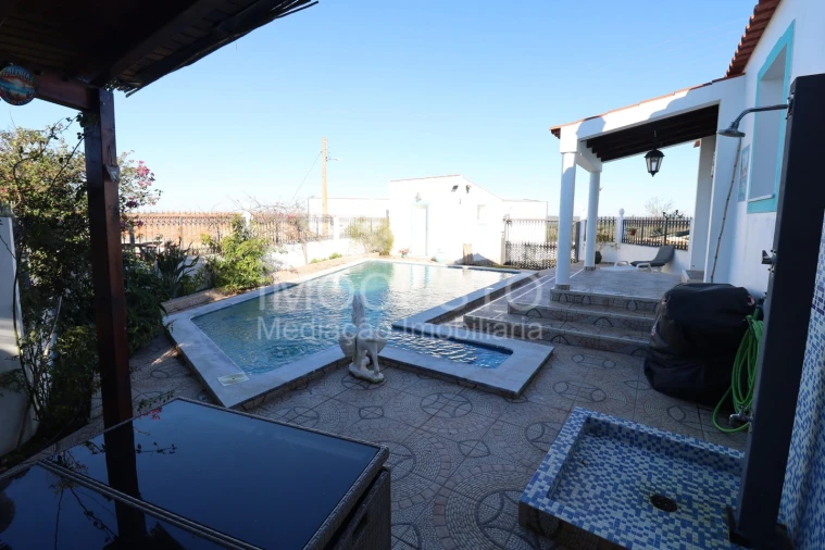 Quinta T3 para Venda em Odeleite Foto 25