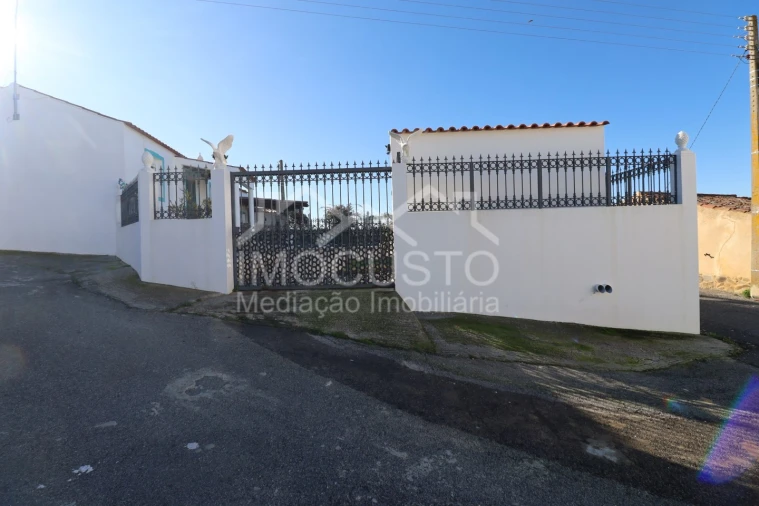 Quinta T3 para Venda em Odeleite Foto 37