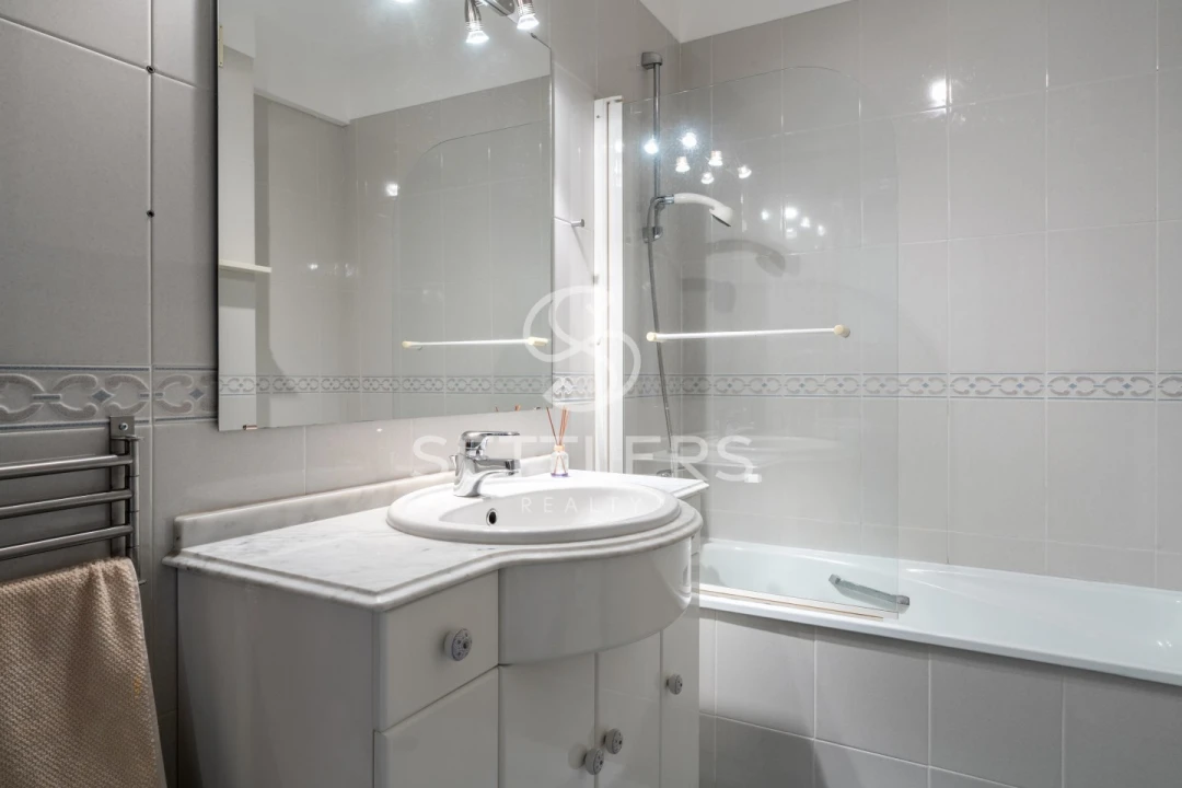 Apartamento T2 para Venda em Carcavelos e Parede Foto 20