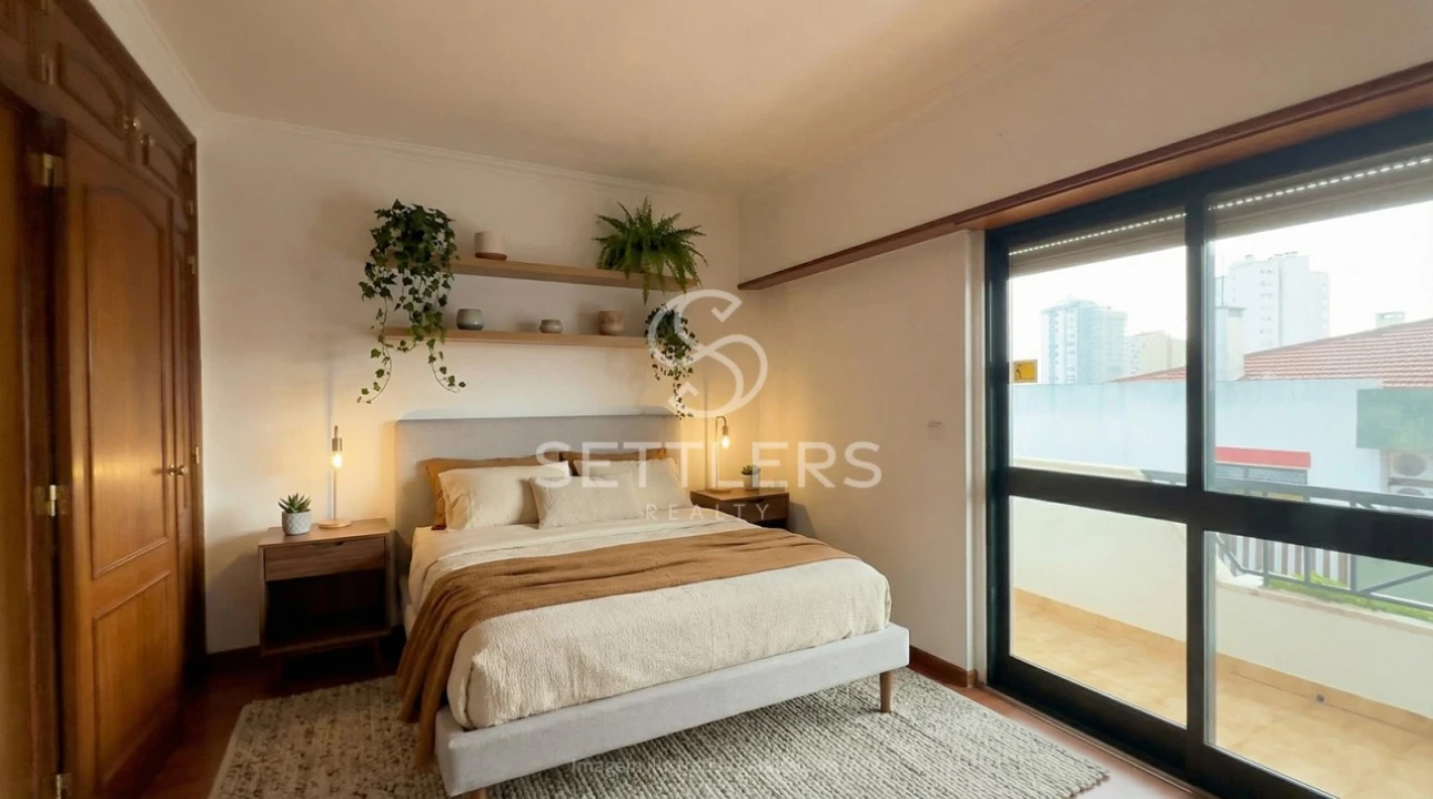 Apartamento T2 para Venda em Carcavelos e Parede Foto 10