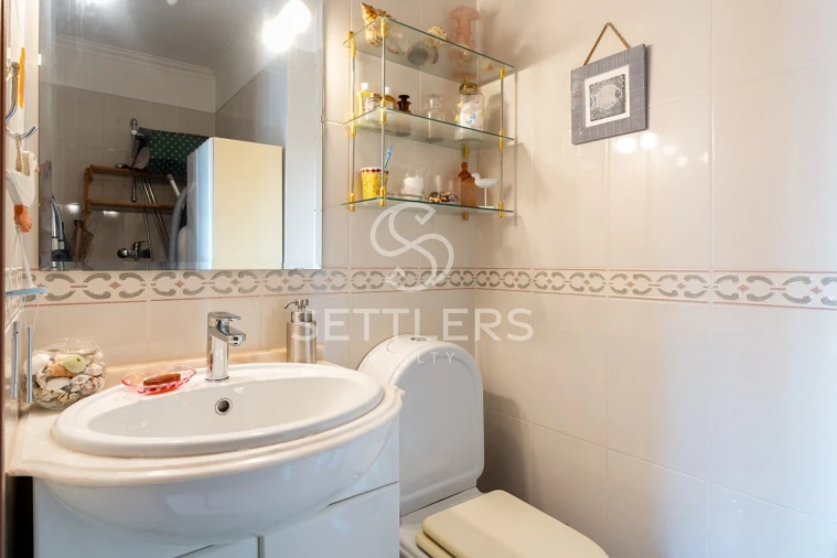 Apartamento T2 para Venda em Carcavelos e Parede Foto 27