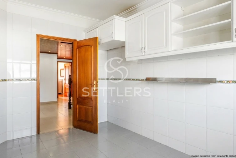 Apartamento T2 para Venda em Carcavelos e Parede Foto 15