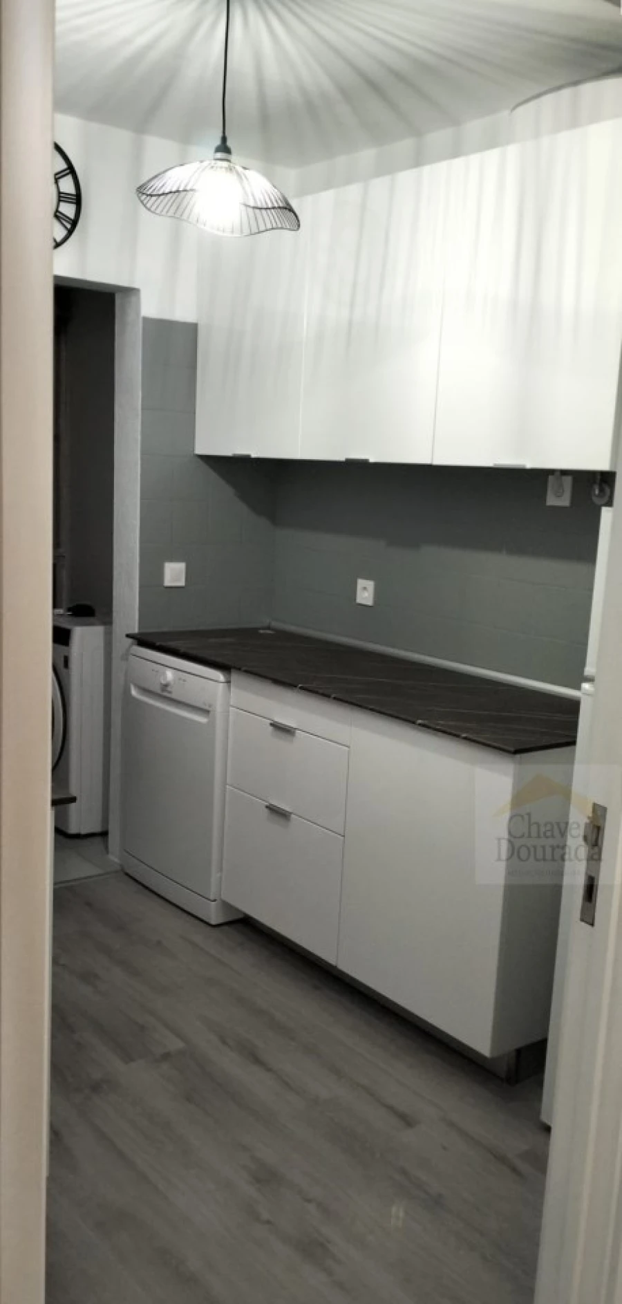 Apartamento T1 para Arrendamento em Santo Antonio dos Olivais Foto 3