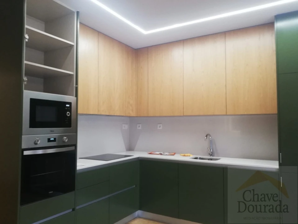 Apartamento T1 para Venda em Sé Nova, Santa Cruz, Almedina e São Bartolomeu Foto 1