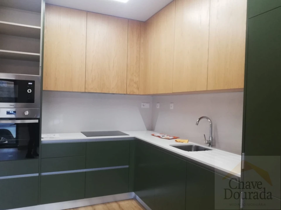 Apartamento T1 para Venda em Sé Nova, Santa Cruz, Almedina e São Bartolomeu Foto 2