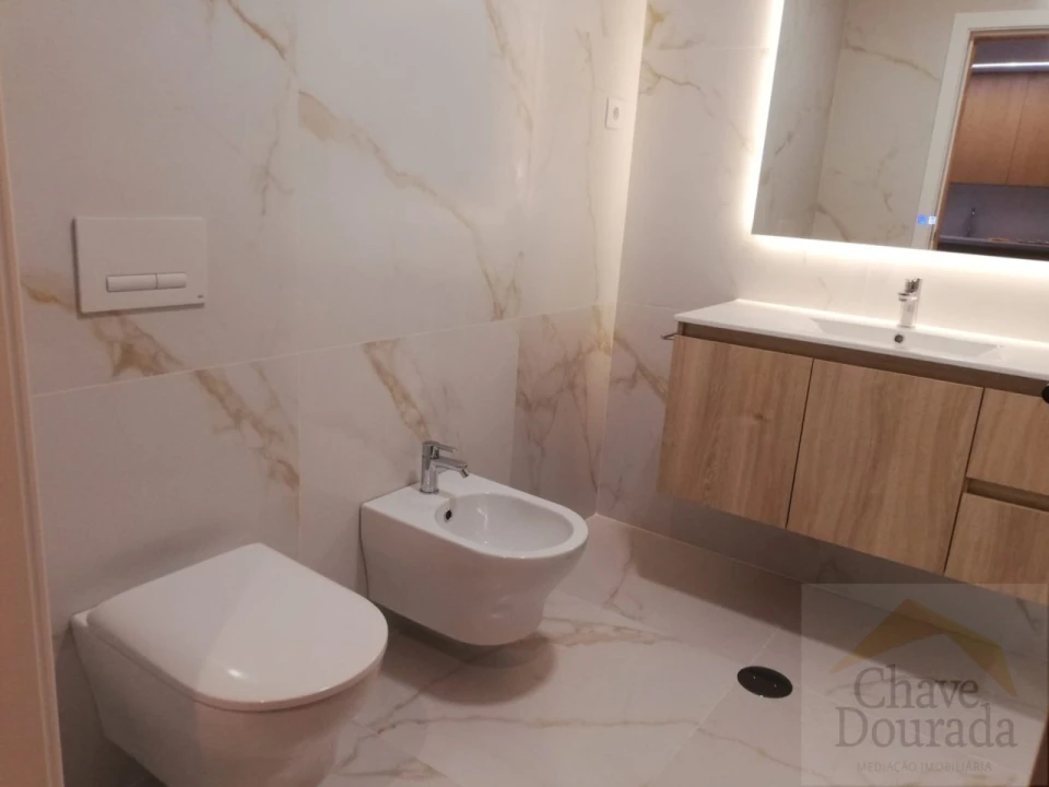 Apartamento T1 para Venda em Sé Nova, Santa Cruz, Almedina e São Bartolomeu Foto 8