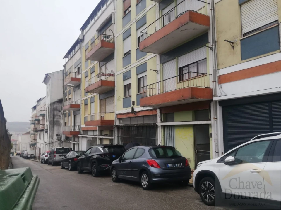 Apartamento T1 para Venda em Sé Nova, Santa Cruz, Almedina e São Bartolomeu Foto 12