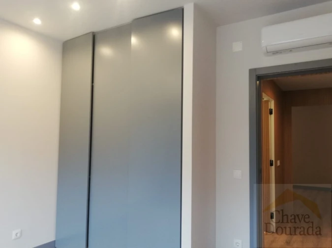 Apartamento T1 para Venda em Sé Nova, Santa Cruz, Almedina e São Bartolomeu Foto 6