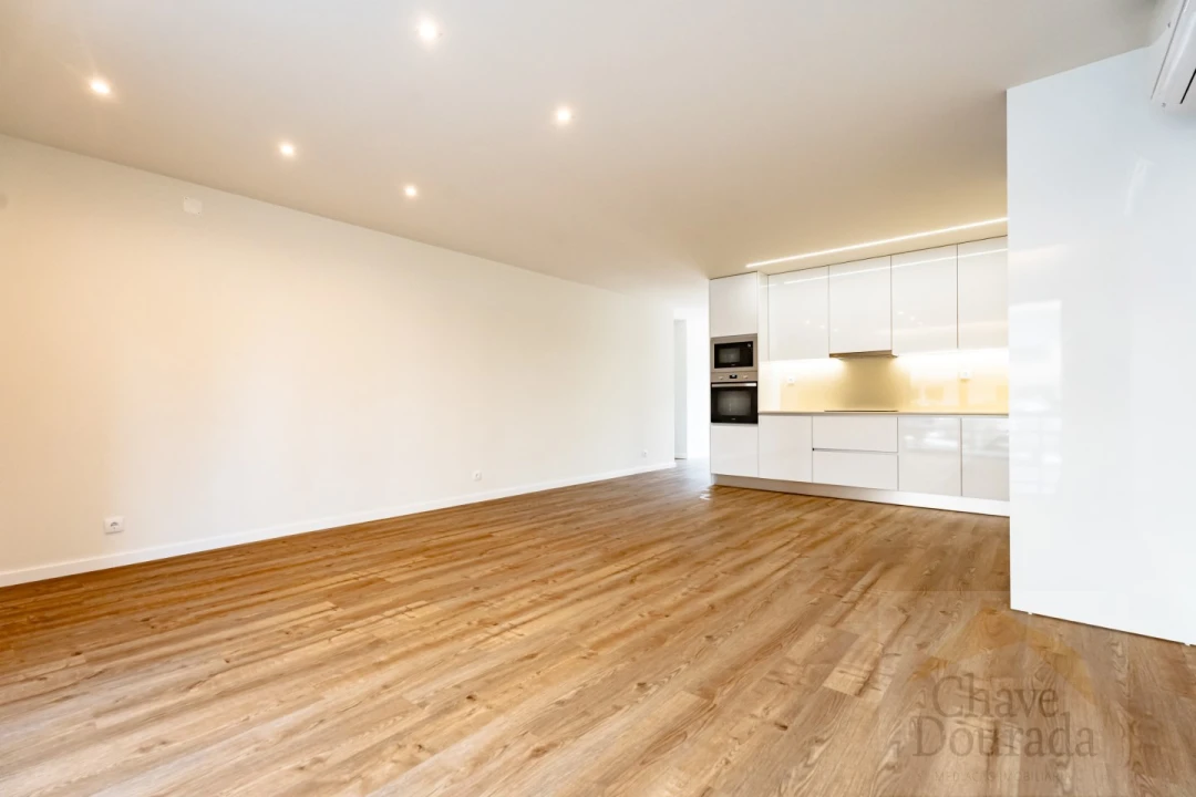 Apartamento T2 para Venda em Santa Clara e Castelo Viegas Foto 1