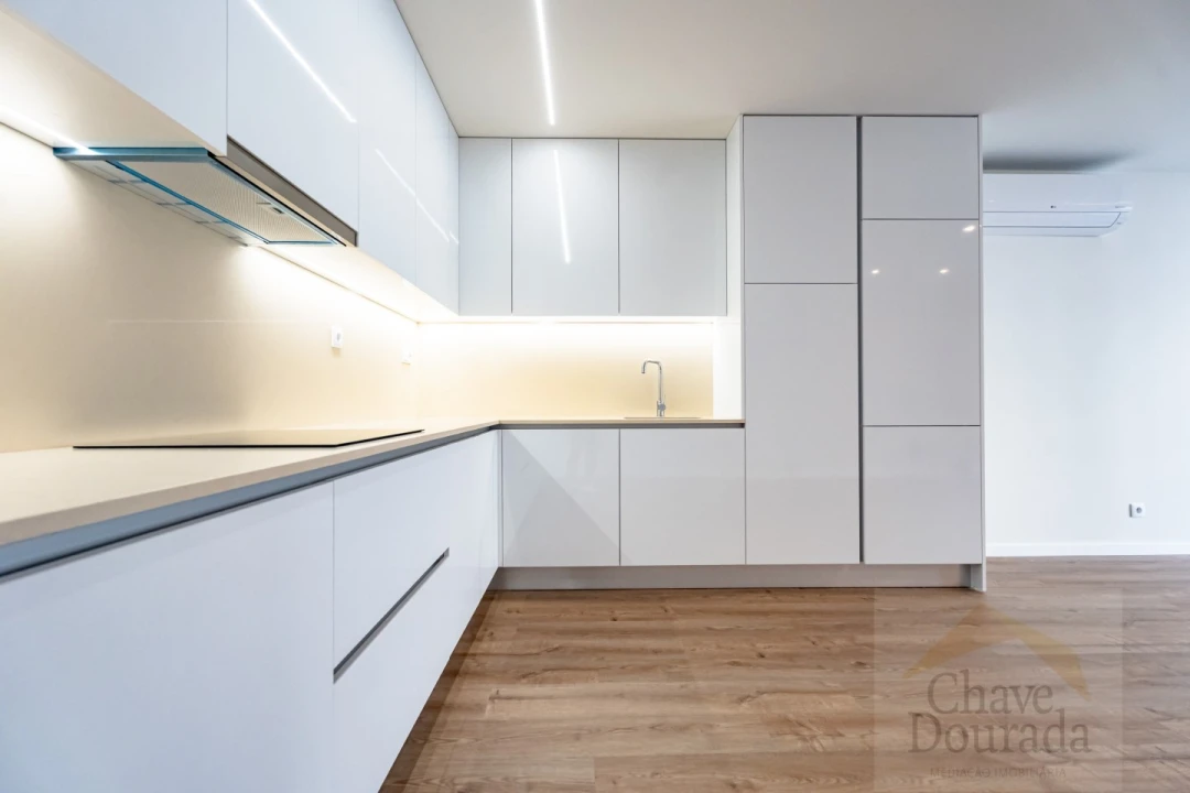 Apartamento T2 para Venda em Santa Clara e Castelo Viegas Foto 6