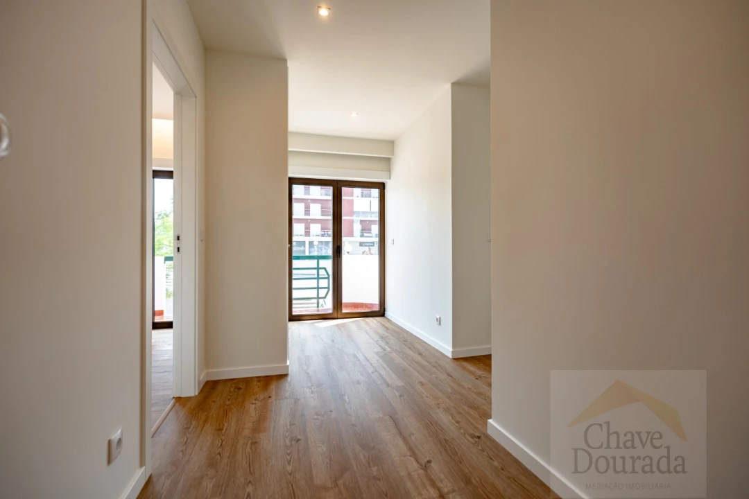 Apartamento T2 para Venda em Santa Clara e Castelo Viegas Foto 10