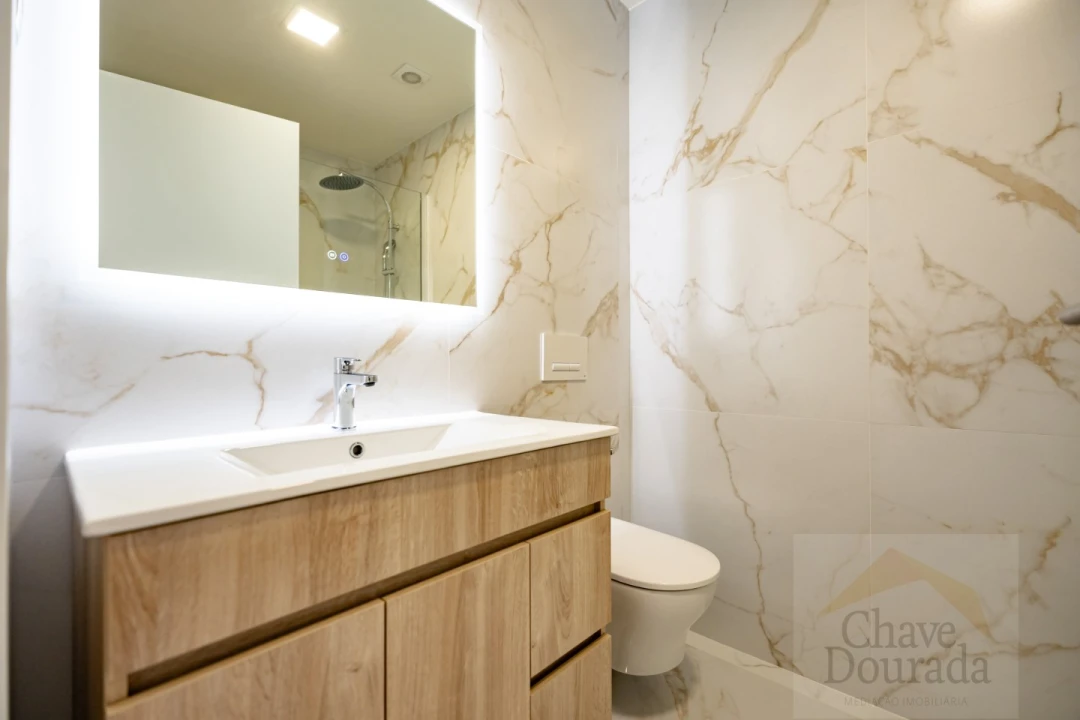 Apartamento T2 para Venda em Santa Clara e Castelo Viegas Foto 22