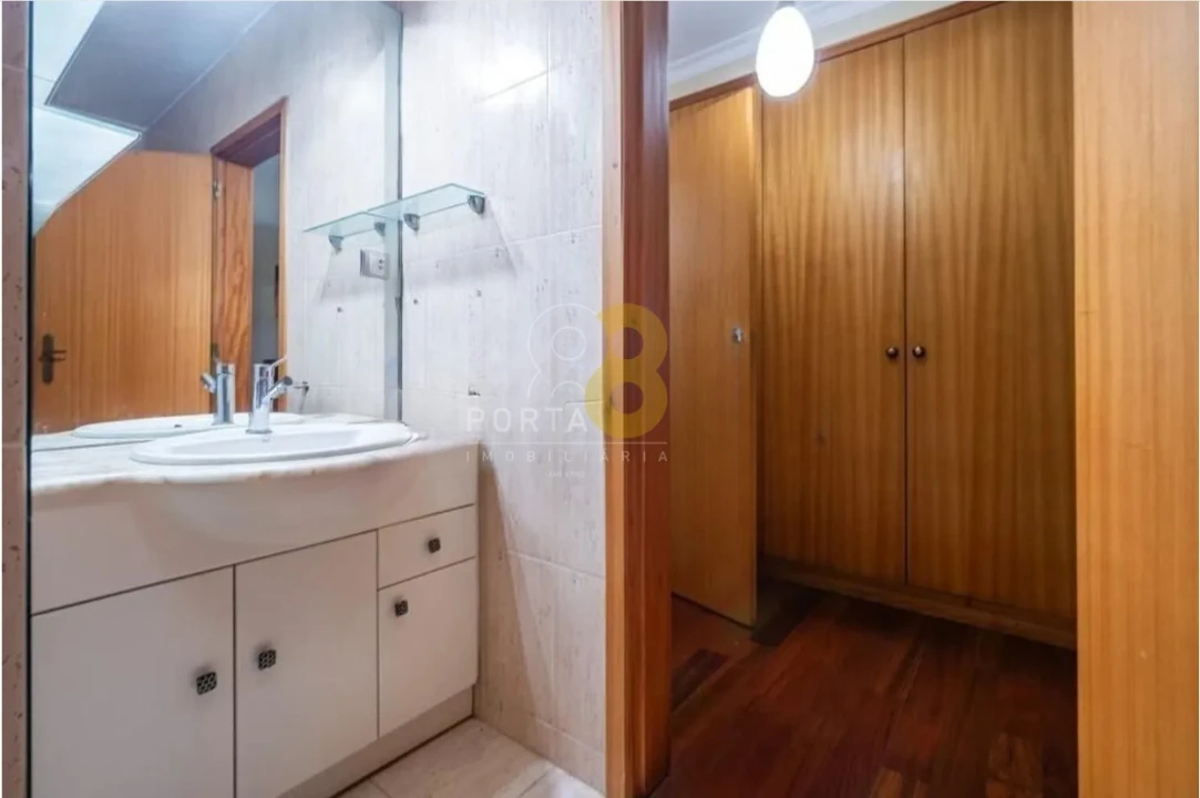 Apartamento T3 para Venda em Moreira Foto 16