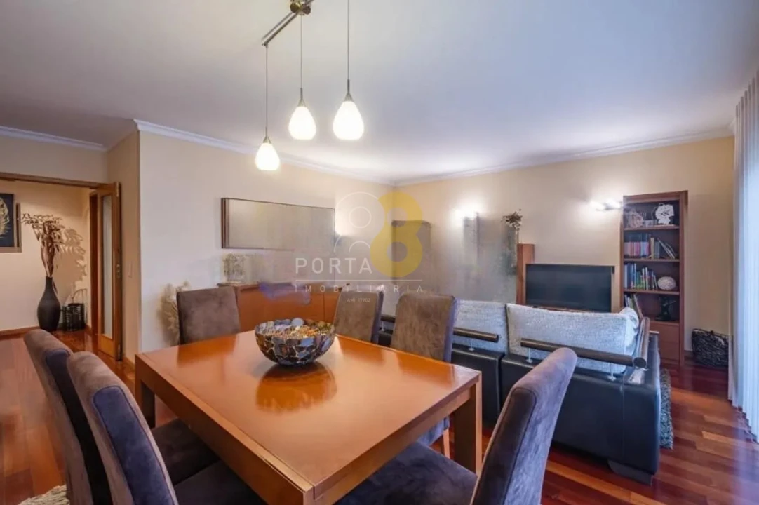 Apartamento T3 para Venda em Moreira Foto 4