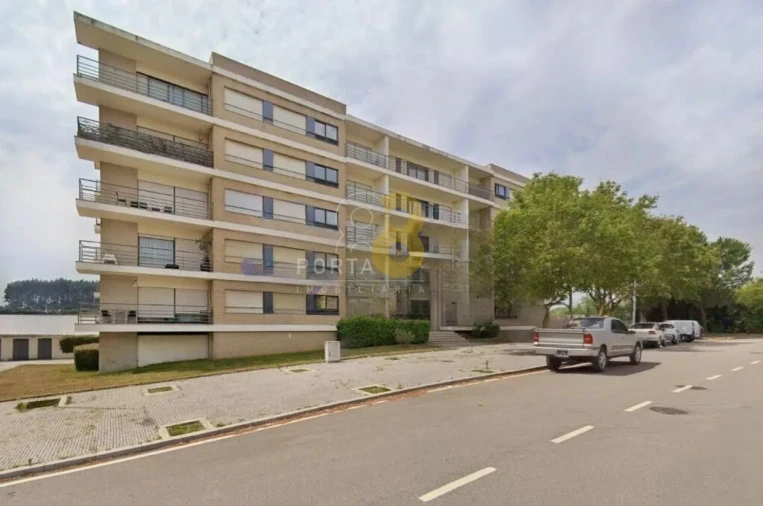 Apartamento T3 para Venda em Moreira Foto 24