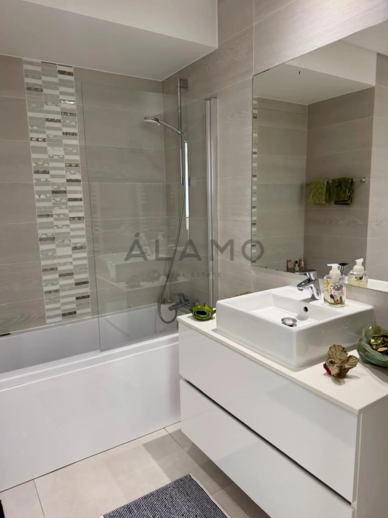Apartamento T4 para Venda em Quarteira Foto 11