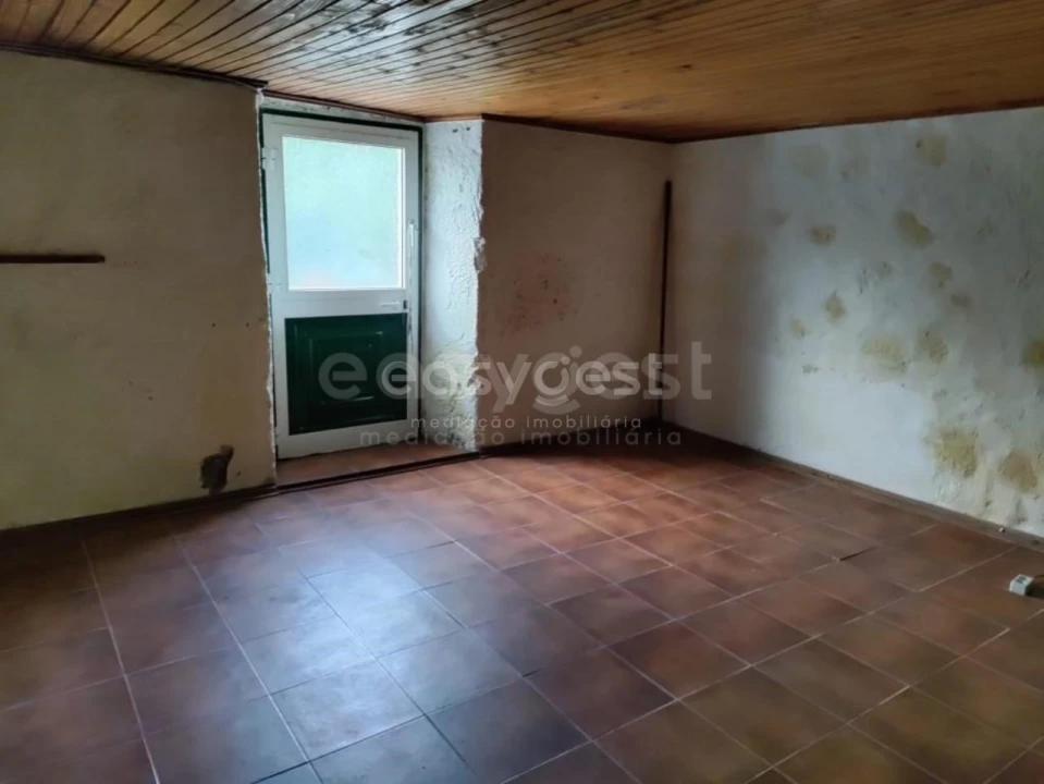 Moradia T4 para Venda em Santo Antonio Foto 7