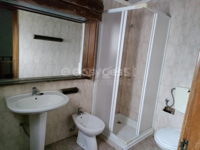 Moradia T4 para Venda em Santo Antonio Foto 6