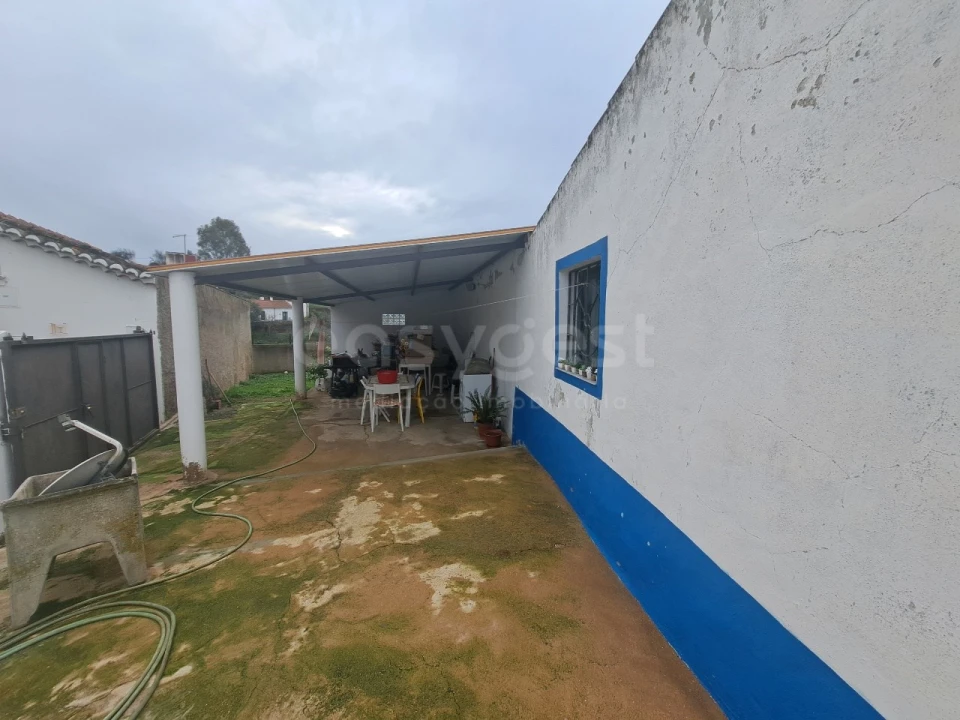 Moradia T1 para Venda em Corte do Pinto Foto 10