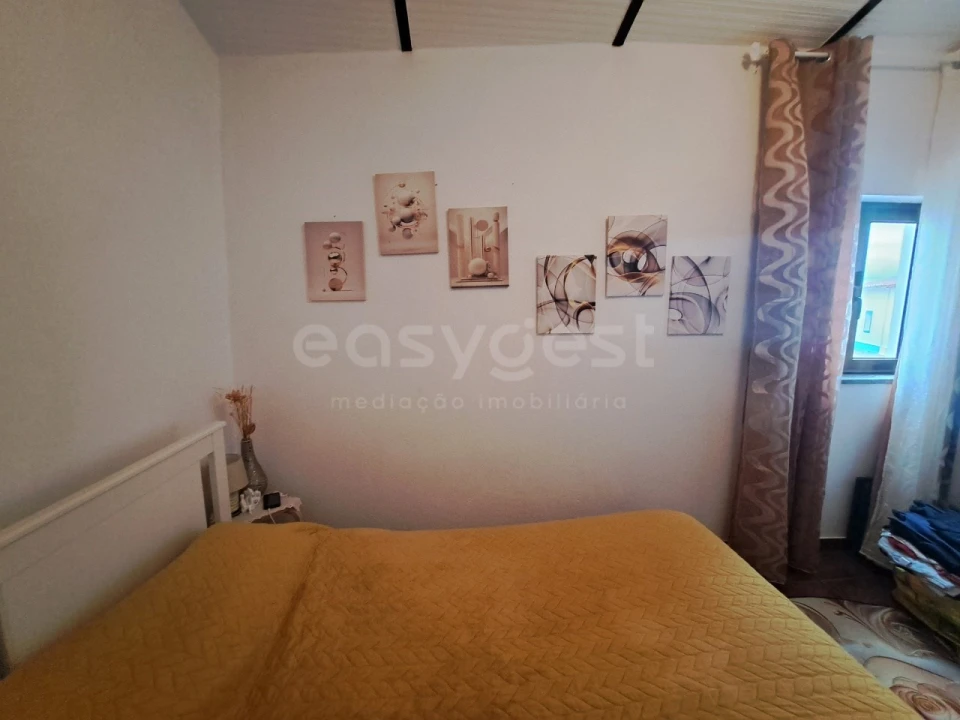 Moradia T1 para Venda em Corte do Pinto Foto 21