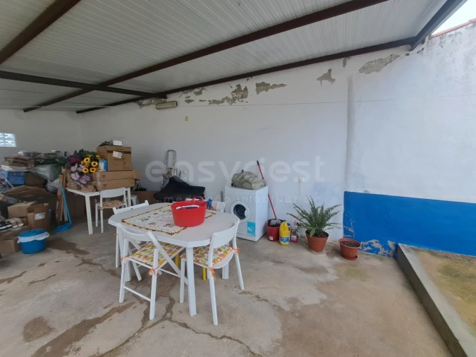 Moradia T1 para Venda em Corte do Pinto Foto 9