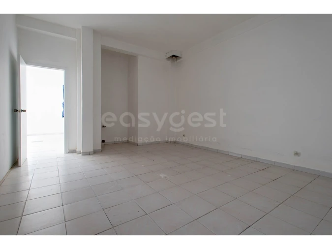 Loja para Venda em Monte Gordo Foto 8